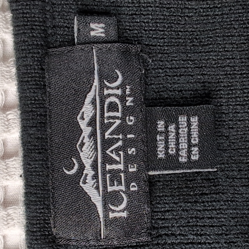 Icelandic Design Sweater Size M - image 8